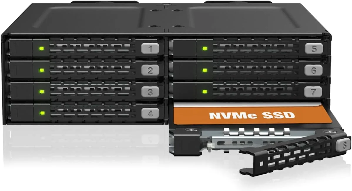 محفظه هشت تایی SSD NVMe PCIe 4.0 مدل ICY DOCK U.2 / U.3 با قابلیت جابجایی سریع، برای 4 عدد SlimSAS 8i SFF-8654 در یک محفظه 5.25 اینچی - تمام فلزی - ToughArmor MB998V4P-B