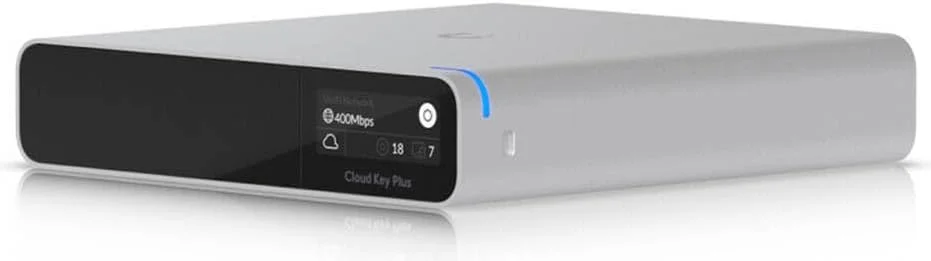 کلید ابری نسل 2، دارای 1 ترابایت حافظه SSD SATA 2.5 اینچی، PoE 802.3af، صفحه نمایش پنل جلویی، فناوری ابری ترکیبی، 2 پورت USB-C، درگاه کارت MicroSD، پورت اترنت گیگابیتی Poe+، نقره ای | UCK-G2-SSD