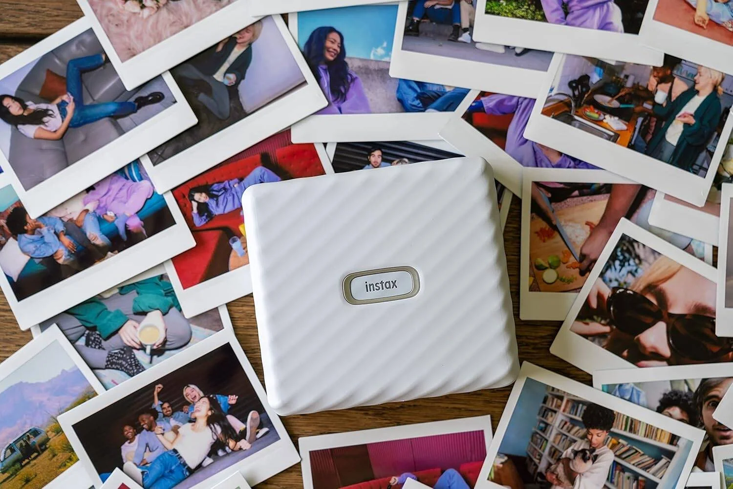 چاپگر موبایل فوجی‌فیلم Instax Wide Link، چاپ تصاویر عریض 2.4 × 3.9، پنج حالت عکاسی با نوردهی خودکار، حالت‌های منظره و ماکرو، کنترل فلاش داخلی، سفید خاکستری | Fujifilm 16719550 - تصویر 2