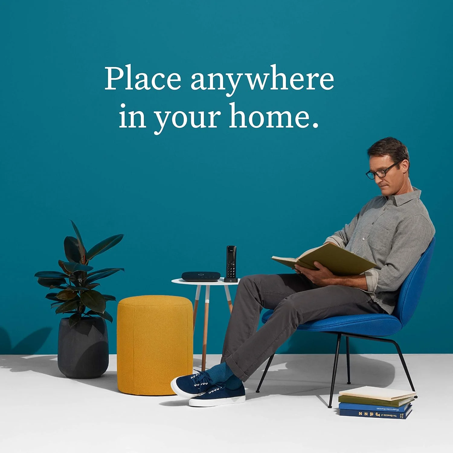 بسته Ooma Telo Air 2 با تلفن کتری رترو. گوشی الهام گرفته از تلفن چرخشی. شامل سرویس تلفن خانگی رایگان، فقط مالیات و هزینه ها را پرداخت کنید. تماس نامحدود در سراسر کشور. با برنامه موبایل رایگان در حال حرکت تماس بگیرید.