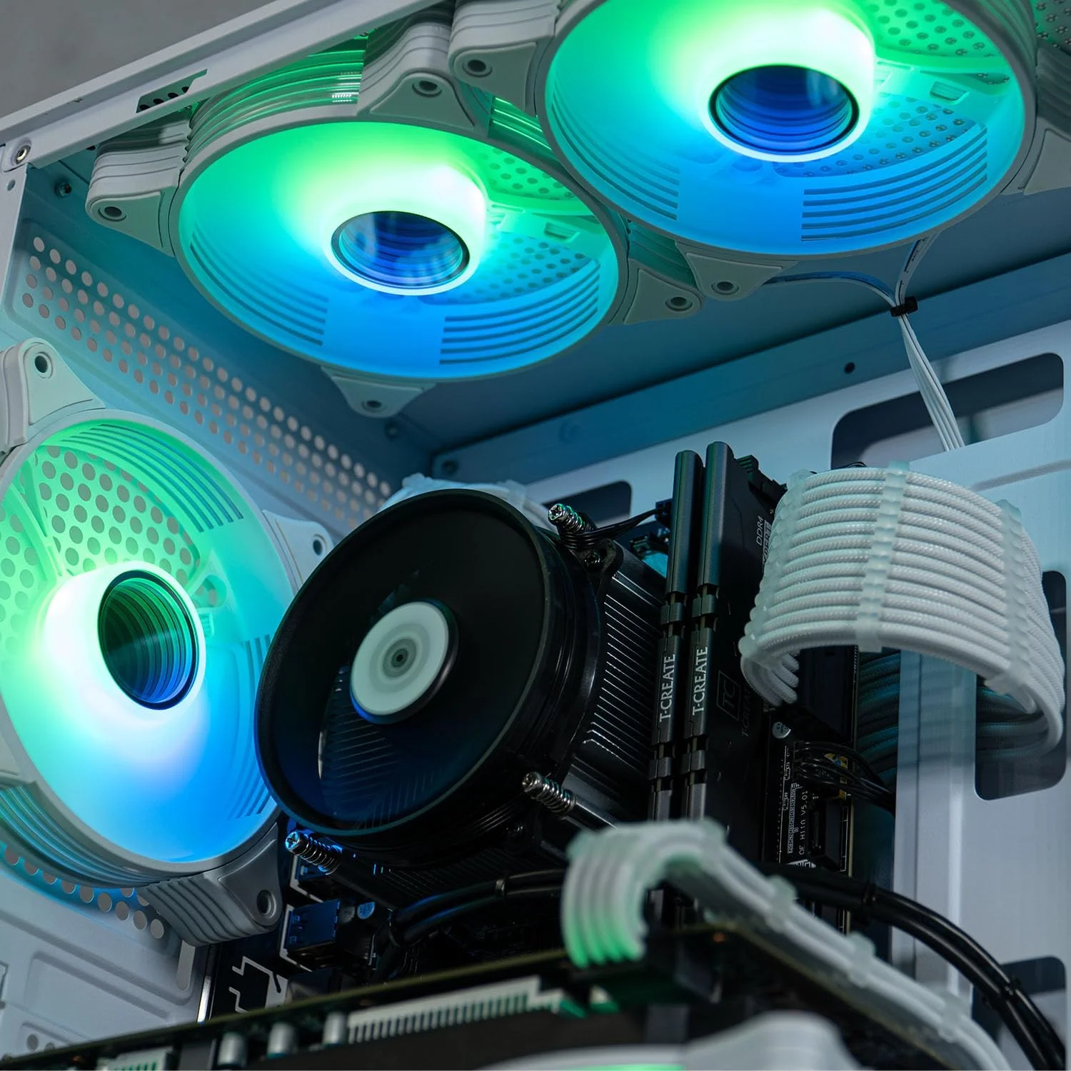 کامپیوتر گیمینگ ViprTech Stryker 1.0 - AMD Ryzen 7 (4.1GHz Turbo)، RX 580 8GB، 32GB DDR4 3200، 1TB NVMe SSD، منبع تغذیه 700W، WiFi BT USB-C، Win 11 Pro، RGB، کامپیوتر رومیزی اسمبل شده، سفید