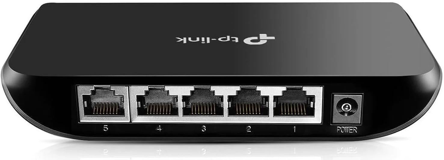 سوییچ شبکه 5 پورت گیگابیتی TP-Link | اتصال و استفاده آسان | قابل نصب روی میز یا دیوار | بدنه پلاستیکی | بدون فن | بهینه سازی ترافیک | غیر مدیریتی (TL-SG1005D)، مشکی