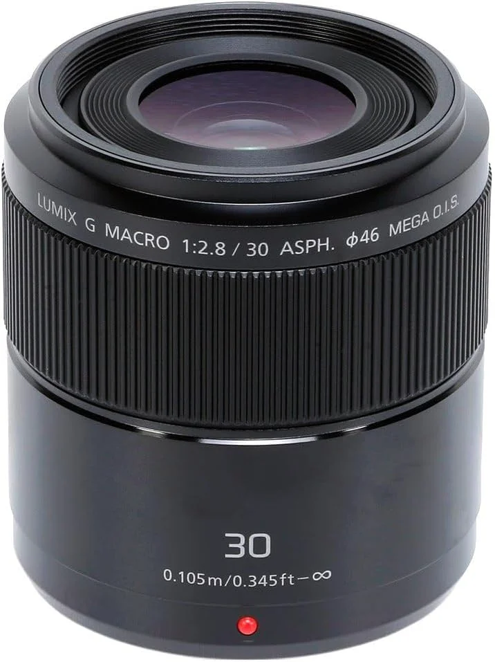 لنز ماکرو پاناسونیک مدل H-HS030E LUMIX G 30 میلی‌متر F2.8 Asph O.I.S.، تثبیت‌کننده تصویر، زاویه دید 40 درجه، 46 میلی‌متر، مشکی