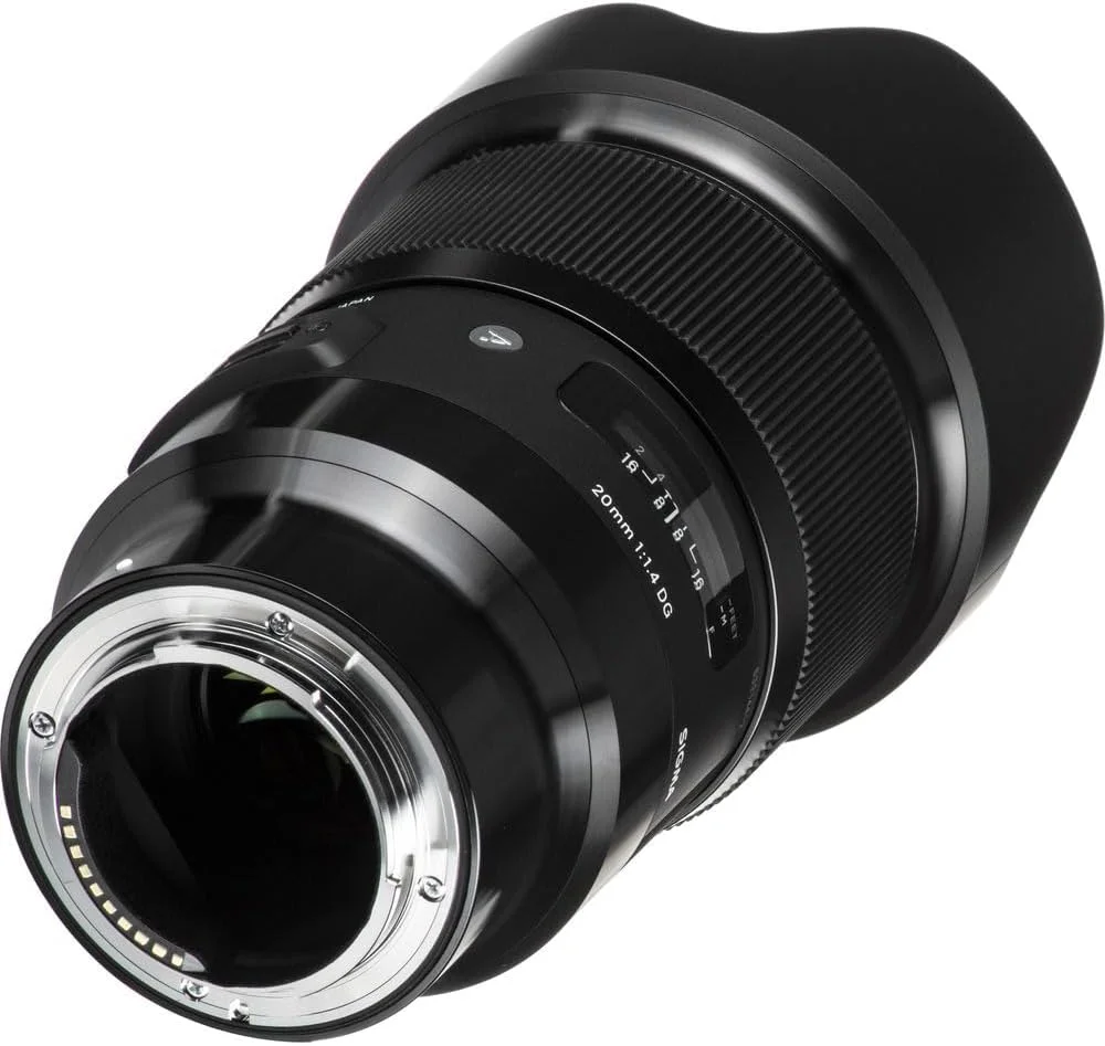 لنز سیگما 20mm f/1.4 DG HSM Art (412965) برای مانت سونی E به همراه لوازم جانبی مناسب برای عکاسی حرفه ای منظره، معماری، نجومی و نور کم - تصویر 3 لنز سیگما 20mm f/1.4 DG HSM Art (412965) برای مانت سونی E به همراه لوازم جانبی مناسب برای عکاسی حرفه ای منظره، معماری، نجومی و نور کم - تصویر 3