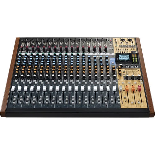 میکسر دیجیتال، ضبط کننده و کارت صدای USB مدل TASCAM Model 24