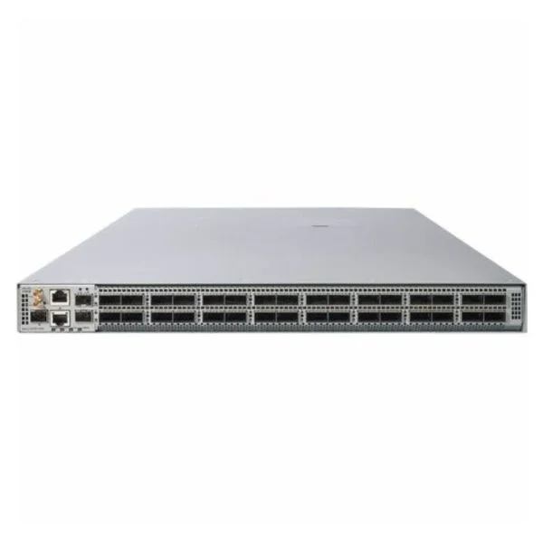 سوئیچ سیسکو نکسوس 9300 مدل N9K-C9332D-H2R، دارای 32 پورت 400GE QSFP-DD، فن‌های قابل تعویض حین کار و منبع تغذیه دوگانه AC